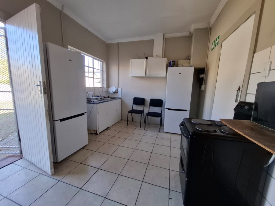 6 Bedroom Property for Sale in Willows Free State